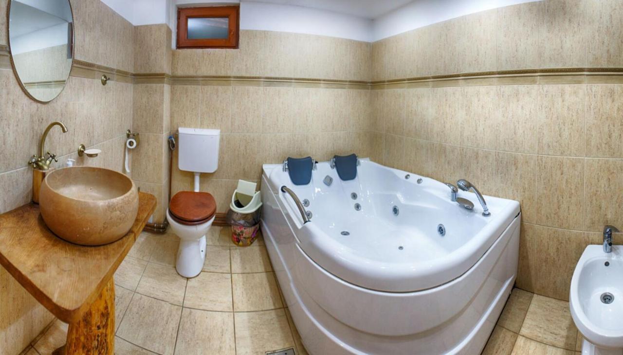 Casa Din Piatra Hotel Poiana  Bagian luar foto